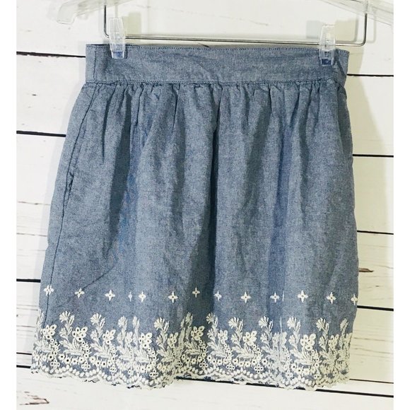 XXI Womens Skirt Demin Blue Floral Sz Small Forever 21 100% Cotton Chambray - Picture 1 of 5